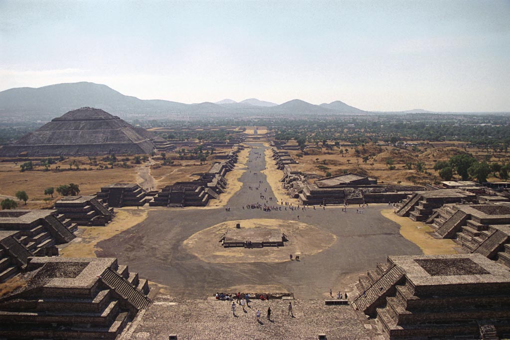 http://xenophilius.files.wordpress.com/2008/07/teotihuacan2_1024.jpg
